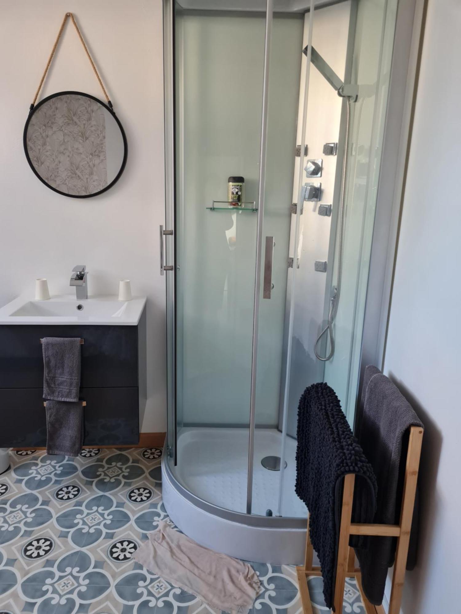 Chez Malia Bed & Breakfast Saint-Nicolas-des-Motets Luaran gambar